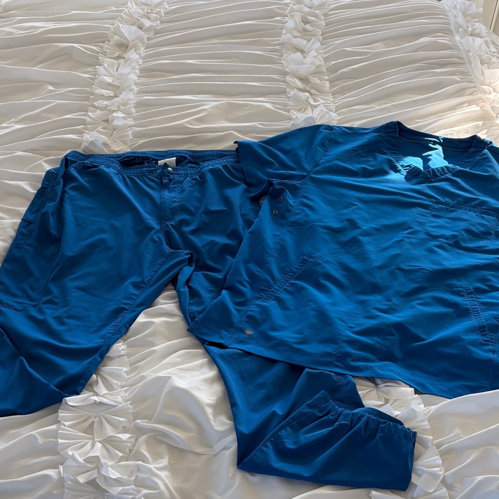 Carhartt force Blue Medical Scrub Set - Top and Pants
